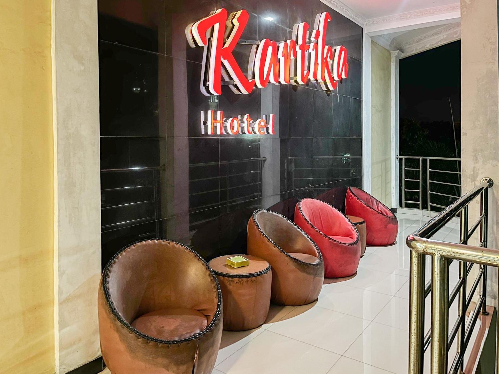 Kartika Hotel Syariah Pacitan Mitra Reddoorz Ngoại thất bức ảnh